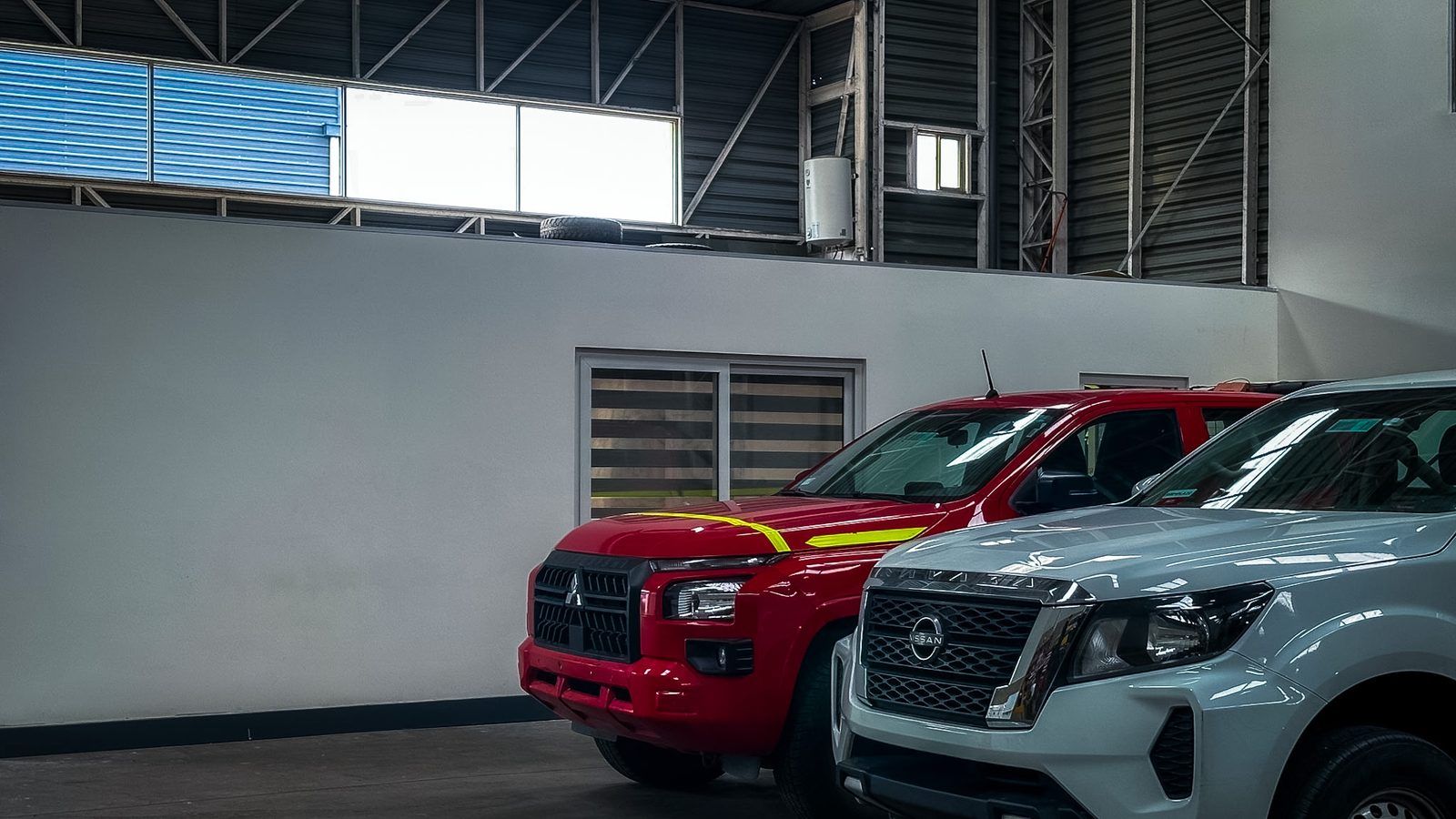 Camionetas de flotas de empresas atendidas en el servicio técnico automotriz Fourtech, Quilicura